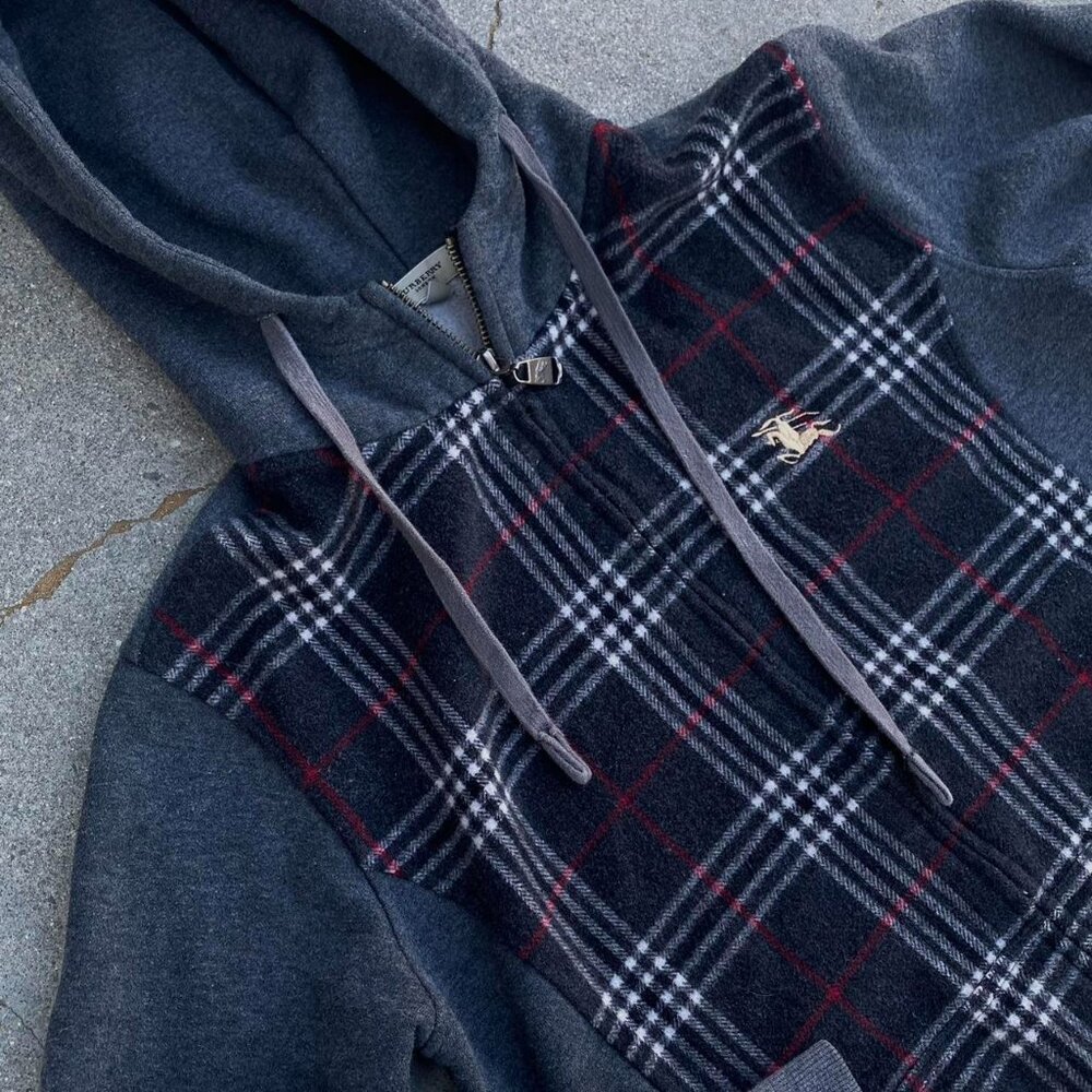 Authentic Burberry Multi-Jumper Hoodie - Picture 2 of 5